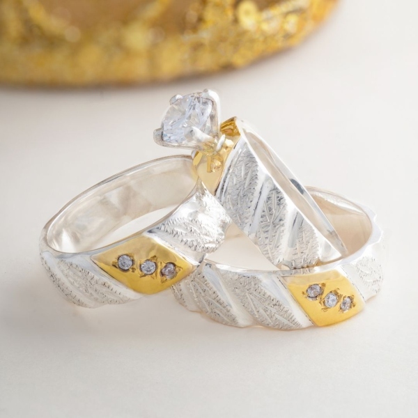 ANILLOS DE MATRIMONIO EN PLATA 950 Y ORO DE 18KL "ADA"