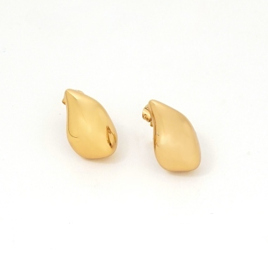 ARETES EN FORMA DE GOTA