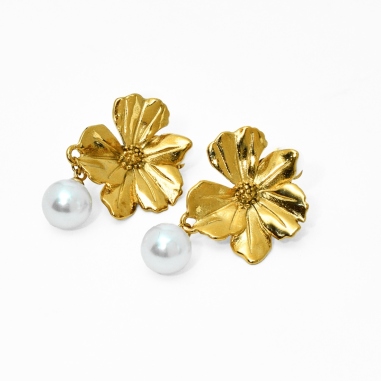 ARETES CLICK DE FLOR CON PERLA COLGANTE