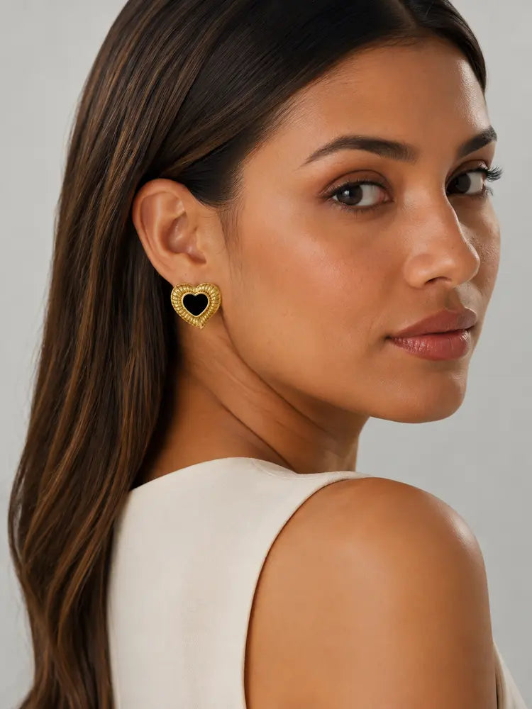 Aretes Corazón Negro Mini