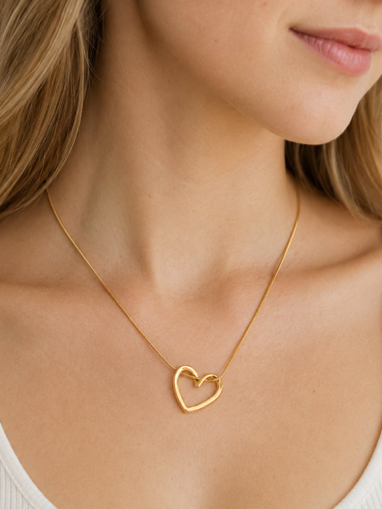 Cadena Corazón Minimalista