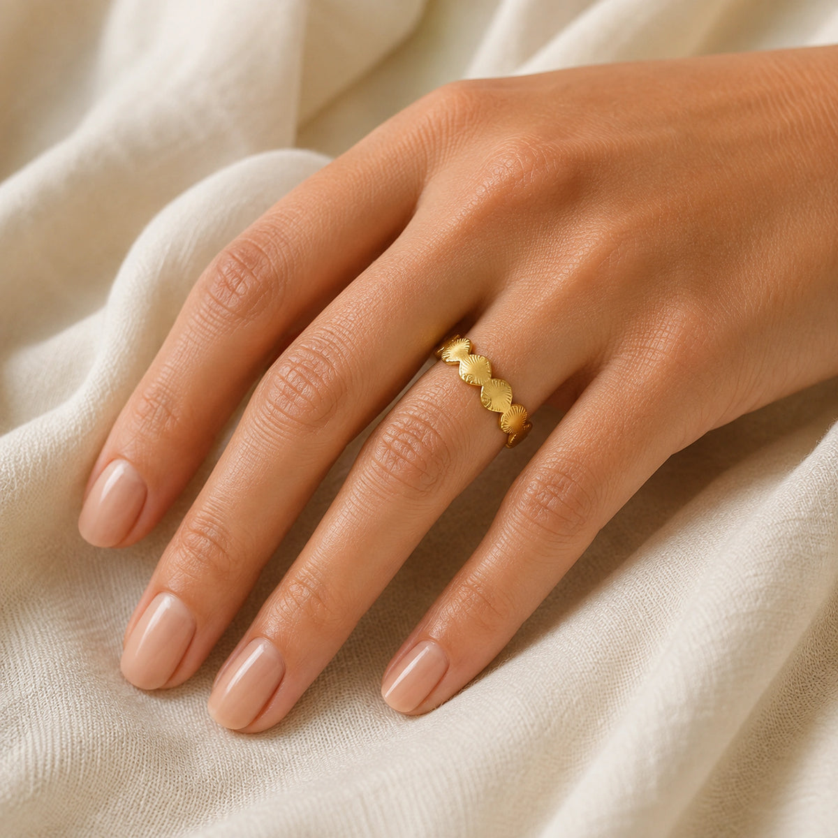 Anillo Ajustable Corona de Conchas