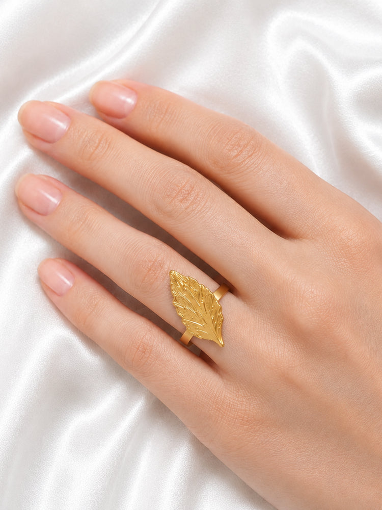 Anillo Ajustable Hoja Escultural