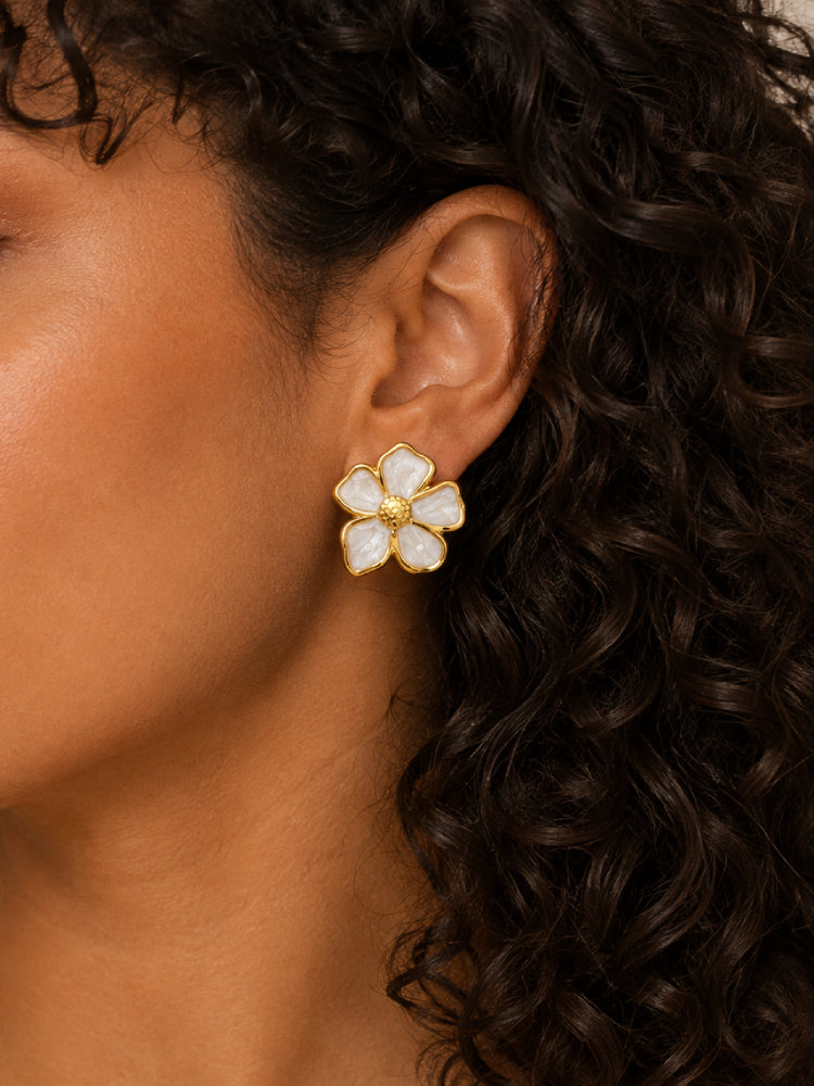 Aretes Flor Nácar