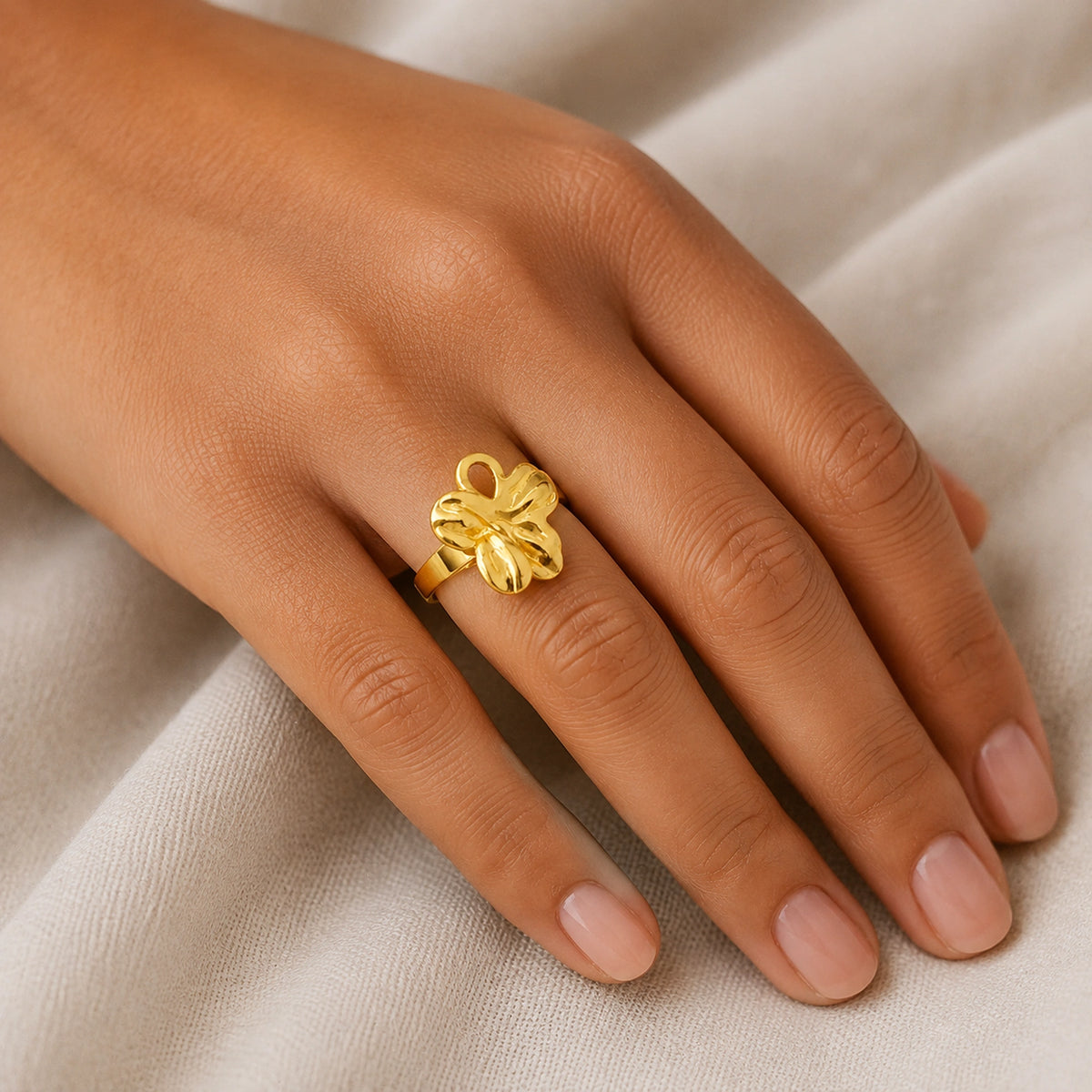 Anillo Ajustable Trébol de Cuatro Hojas